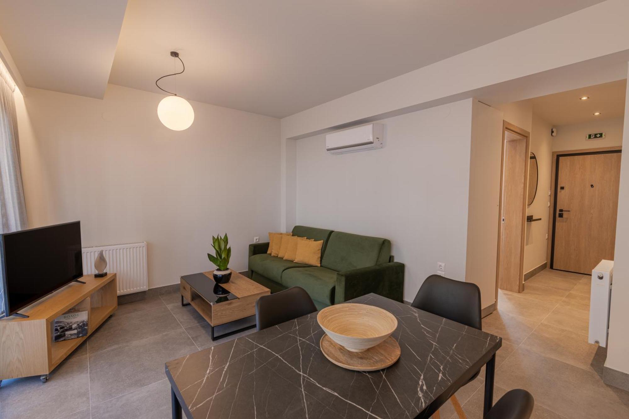 Aeson Premium Living Aparthotel Volos Exterior photo