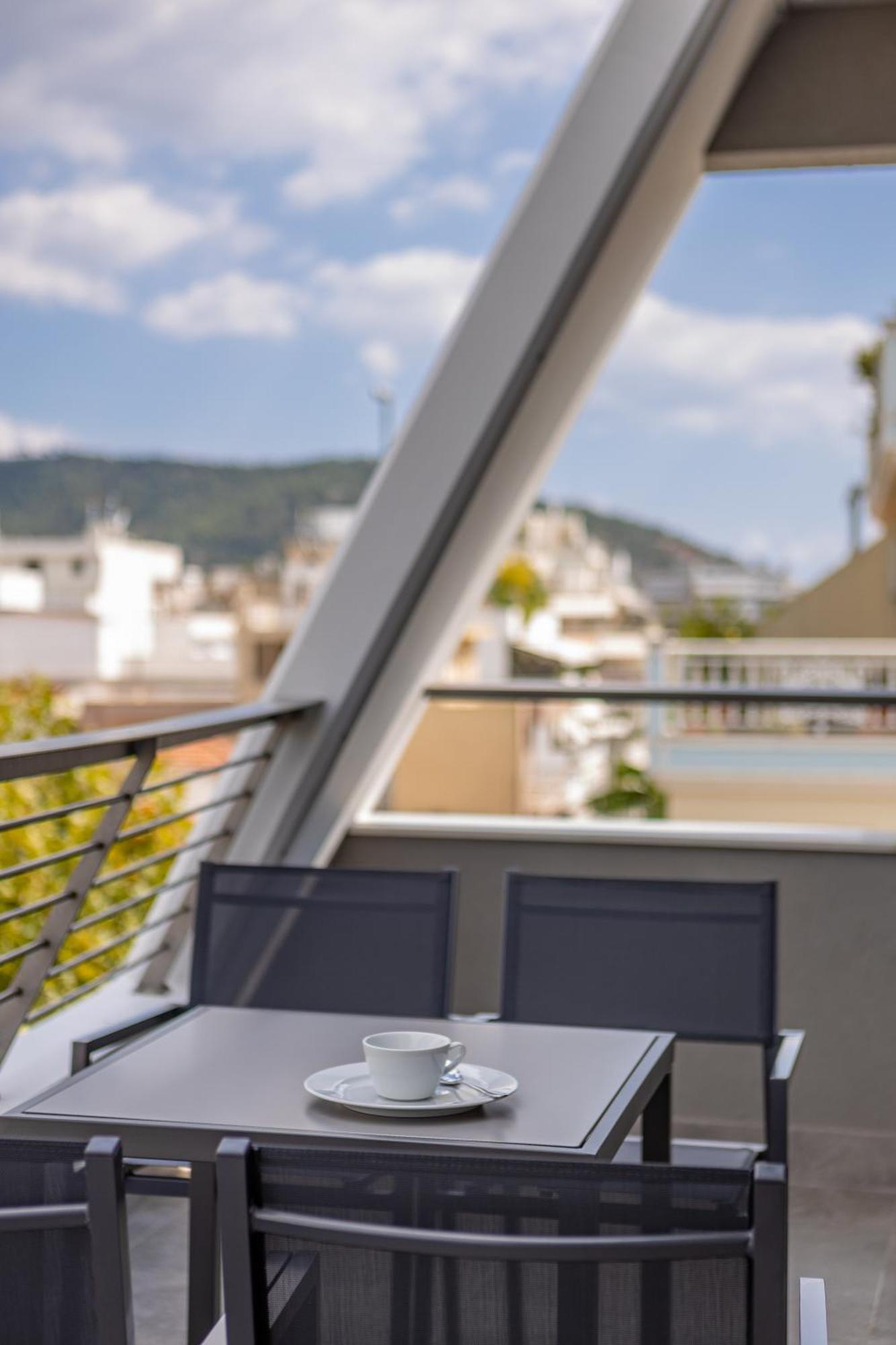 Aeson Premium Living Aparthotel Volos Exterior photo