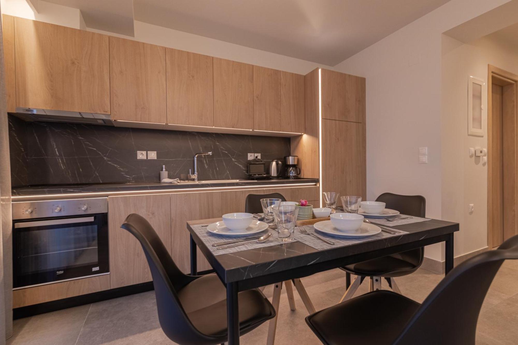Aeson Premium Living Aparthotel Volos Exterior photo